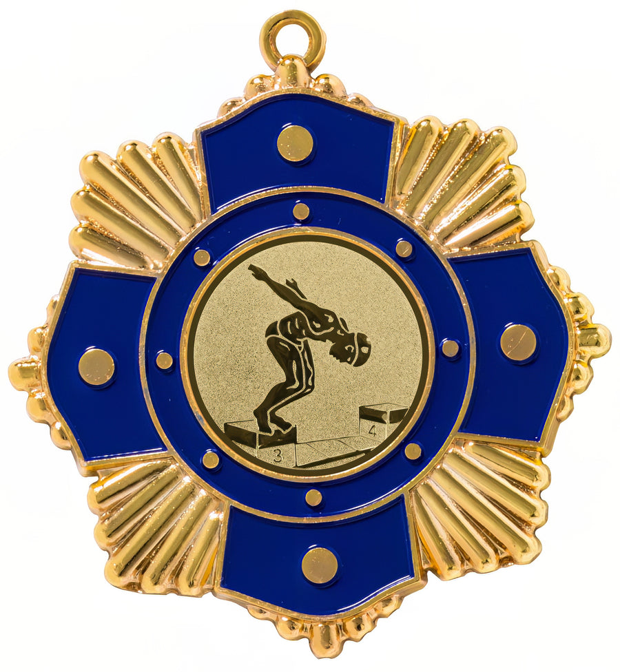 Die Medaillen Herne 65 mm PK79190g-E25 von Pomeki sind eine gold-blaue Medaille mit der Abbildung einer zum Sprung bereiten Person in der Mitte, die ihr exklusives Design zur Schau stellt.
