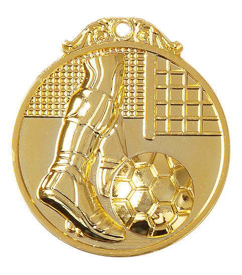 Medaille mit dem Fuß eines Fußballspielers, der einen Ball vor einem Tornetz kickt. Fußballer Medaillen Hamm 45 mm von POMEKI.