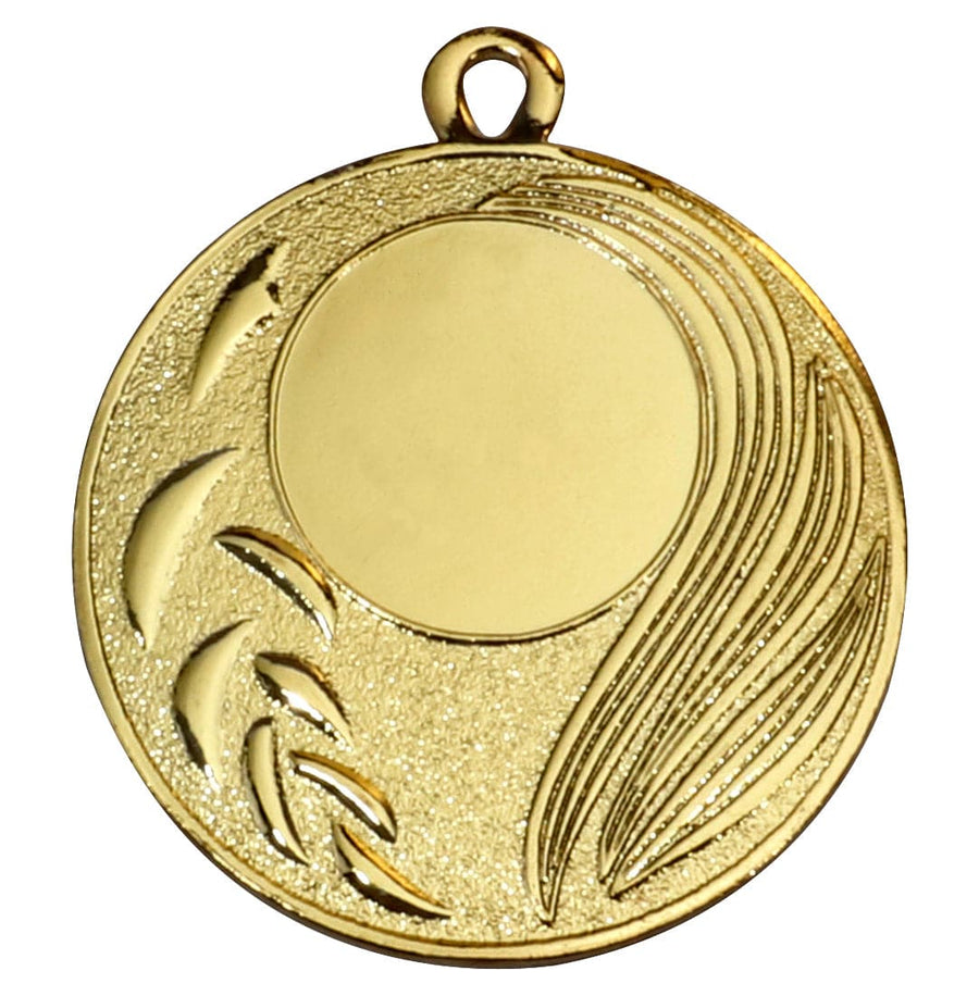 Die Medaillen Moers 50 mm PK79340g-E25 ist eine Goldmedaille mit einer glatten, runden Mitte und aufwendigen blattähnlichen Mustern auf beiden Seiten. Sie hat oben eine kleine Schlaufe zum Befestigen eines Bandes oder einer Kette. Diese aus hochwertigem Material gefertigte Medaille besticht durch ein exklusives Design, das in jeder Sammlung hervorsticht.