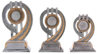 Thumbnail for Drei moderne, aus Stein und Metall gefertigte POMEKI Trophäen mit kreisförmigen Designs in unterschiedlichen Größen vor einem weißen Hintergrund.