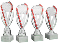 Thumbnail for Vier identische Pokale Lingen 4-er Pokalserie 195 mm - 231 mm PK754800-4-E50 mit roten und silbernen Bändern auf weißen Marmorsockeln, nebeneinander vor einem weißen Hintergrund präsentiert, mit einem exklusiven Design.