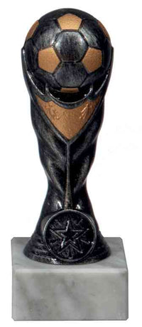 Thumbnail for Ein bronze- und goldfarbener 3-er Serie Fußball 170 mm PK756200-3-E25-GSB, mit einem von zwei Händen gehaltenen Ball, montiert auf einem weißen Marmorsockel, mit exklusivem Design.
