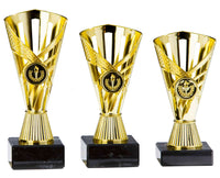 Thumbnail for Drei Pokale aus hochwertigem Material von unterschiedlicher Größe auf schwarzen Sockeln vor einem weißen Hintergrund. POMEKI Pokale Dormagen 3-er Pokalserie 160 mm - 190 mm PK759150-3-E25.
