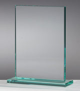 Thumbnail for Eine aufrecht stehende, rechteckige Plakette aus klarem Glas mit der Auszeichnung „Magdeburg 5-er Serie“ in den Größen 125 x 80 mm – 235 x 175 mm auf grauem Hintergrund.