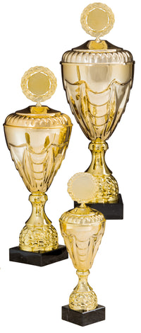 Thumbnail for Drei verschiedene Größen goldfarbener POMEKI Pokale Hückelhoven 3-er Pokalserie 275 mm – 346 mm PK757870-3-E50 Trophäen auf schwarzem Sockel.