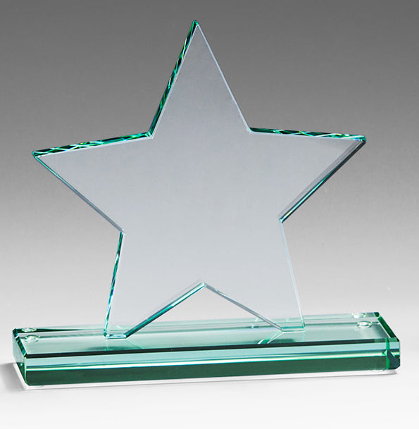 Eine klare Glastrophäe in Sternform ist auf einem rechteckigen Sockel (Awards Gelsenkirchen 3-er Serie 140 mm – 180 mm PK768014-12-3) montiert und bietet eine elegante Note.