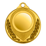 Thumbnail for Die Medaillen Gera 50 mm haben eine Schlaufe zum Aufhängen und ein rundes, leeres Zentrum, umgeben von dekorativen Mustern und Lorbeerzweigen. Von POMEKI.