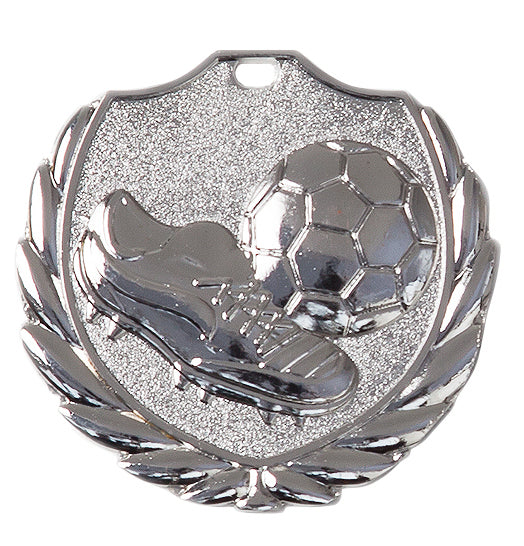 Silberfarbene Medaille, aus hochwertigem Material gefertigt, mit einem Fußball und einem Stollen in einem exklusiven Lorbeerkranzdesign.