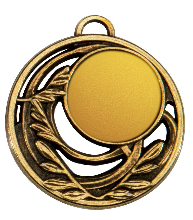 Ein rundes Bronzemedaillon mit exklusivem Design mit einer gelben runden Mitte und ineinander verschlungenen Zweigen an der Außenseite, das an eine Medaille Cottbus 50 mm erinnert.
