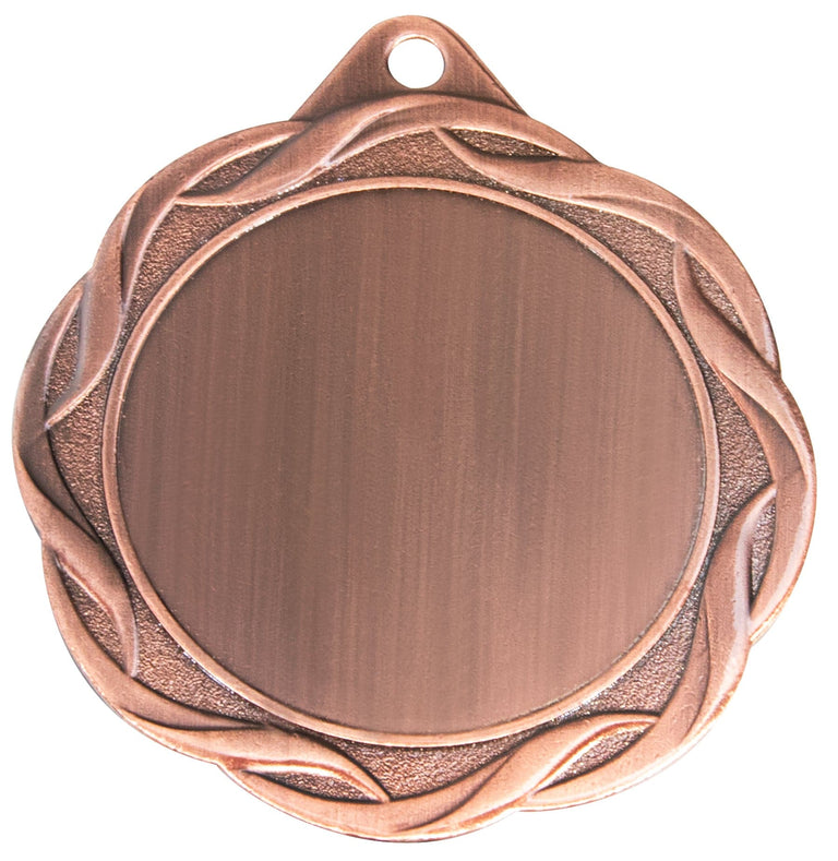 Eine Medaille Paderborn 70 mm mit einer leeren Mitte und einem dekorativen, gewellten Muster um den Rand. Aus hochwertigem Material gefertigt, verfügt es über ein kleines Loch an der Oberseite zur Befestigung.