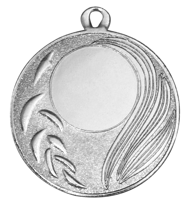 Die Medaillen Moers 50 mm ist eine runde Silbermedaille mit einer leeren Mitte, die links mit abstrakten Blattmotiven und rechts mit geschwungenen Linien verziert ist. Sie ist aus hochwertigem Material gefertigt, besticht durch ein exklusives Design und verfügt oben über eine Schlaufe zur Befestigung.