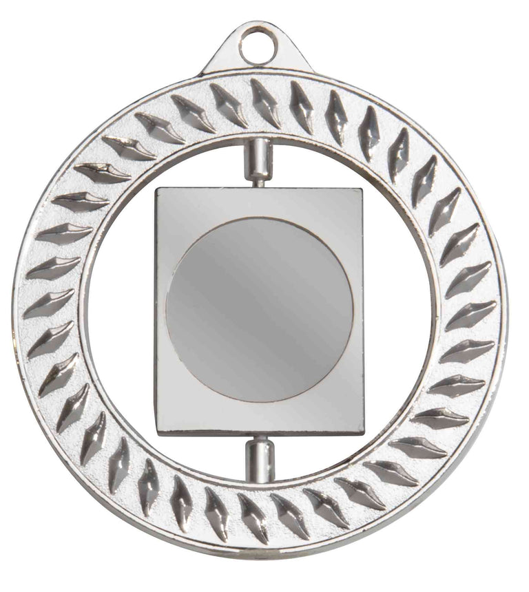 Silberfarbene Medaille mit Lorbeerkranz-Ring und quadratischem Mittelfeld mit leerer runder Fläche. Medaillen Regensburg 70 mm von POMEKI.