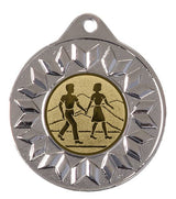 Thumbnail for Silbermedaille mit goldenem Emblem: zwei Wanderer mit Stöcken vor Berglandschaft, Rand mit Rautenmuster. Medaillen Leipzig 50 mm von POMEKI.