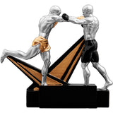 Eine Trophäe zeigt zwei silberne Kickboxer in der Mitte des Kampfes - einen mit goldenen, einen mit schwarzen Shorts - vor einem schwarz-goldenen Stern auf einem schwarzen Sockel; ideal für Boxen 121mm Auszeichnungen und Trophäen.
