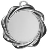 Thumbnail for Diese runde Silbermedaille aus hochwertigem Material hat eine leere Mitte und ein gedrehtes, blütenblattartiges Design an den Rändern, das ein exklusives Design zeigt. Das Produkt ist als Medaillen Nürnberg 70 mm bekannt.
