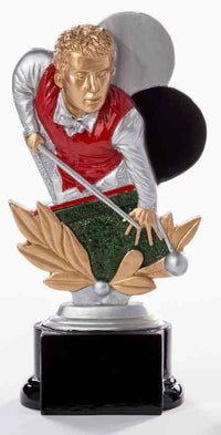 Thumbnail for Eine exklusive 3er Serie Billard 160 mm – 200 mm PK739147-45-3, die einen Snooker spielenden Mann zeigt, positioniert auf einem blumenförmigen Sockel aus hochwertigem Material, mit einer leeren Plakette an der Unterseite.