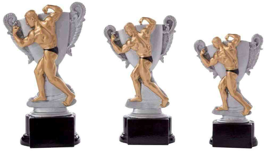 Drei **3-er Serie Bodybuilding 160 mm - 200 mm PK739162-60-3** in abnehmender Größe, bestehend aus goldfarbenen, muskulösen männlichen Figuren, die vor silbernen Trophäen mit verzierten Flügelhenkeln ihre Muskeln spielen lassen und auf schwarzen Sockeln stehen.