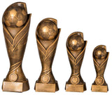 Vier bronzefarbene Fußballtrophäen in unterschiedlichen Höhen, jeweils mit einem Fußballmotiv an der Spitze und einer leeren Plakette an der Unterseite, dienen als eindrucksvolle 4-er Serie Fußball 170 mm - 333 mm für denkwürdige Erfolge.
