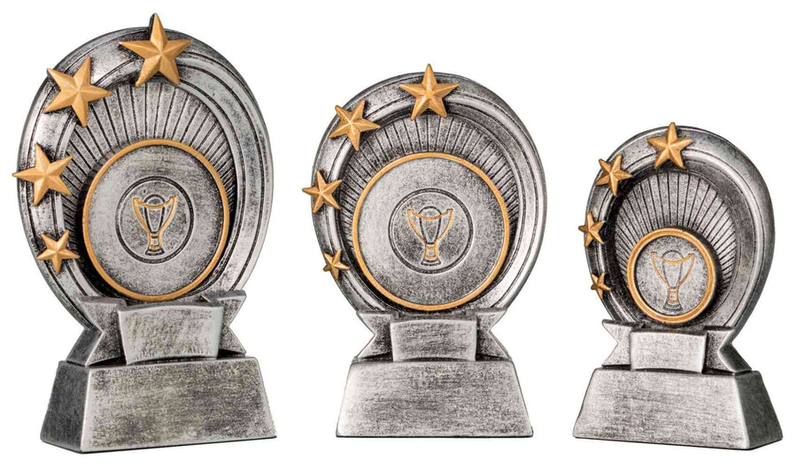 Drei **3-er Serie Sonstiges 110 mm - 150 mm PK739416-14-3-E50** in unterschiedlichen Größen, jeweils aus hochwertigem Material gefertigt und mit einem runden Emblem mit einem Trophäensymbol und goldenen Sternen in exklusivem Design.