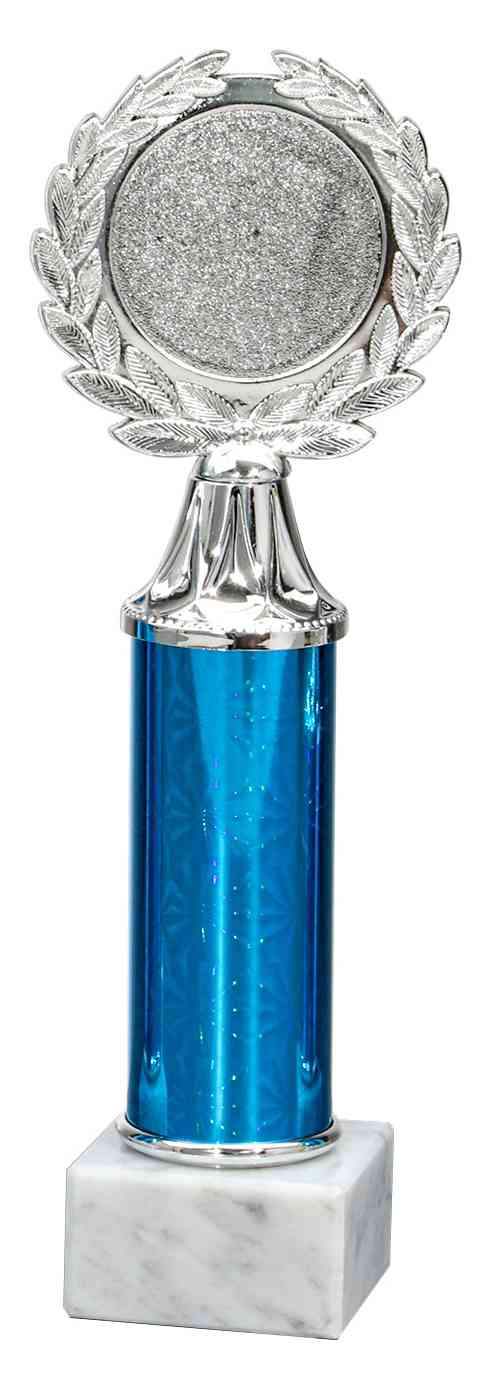 Ein hoher Pokale Dinslaken 3-er Pokalserie 213 mm – 268 mm PK759710-3-E50 mit einer silbernen runden Spitze, umgeben von Lorbeerblättern, einem blauen zylindrischen Mittelteil und einem Sockel aus weißem Marmor.